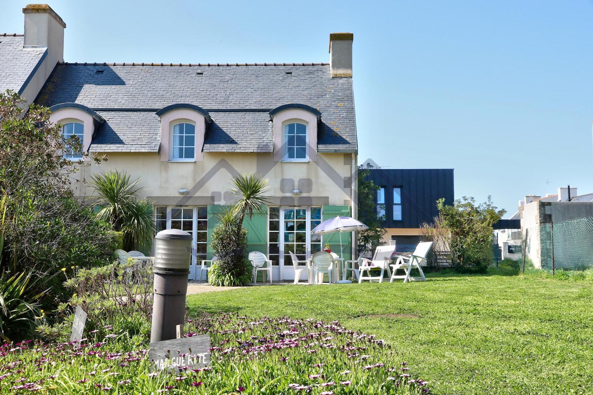 LocaLise - Maison G5 au Guilvinec - A 50m de la mer avec jardin et piscine - Tout à pied, plages, port, centre, commerces, marché - Wifi inclus - Animaux bienvenus - Linge de lit inclus Esterno foto