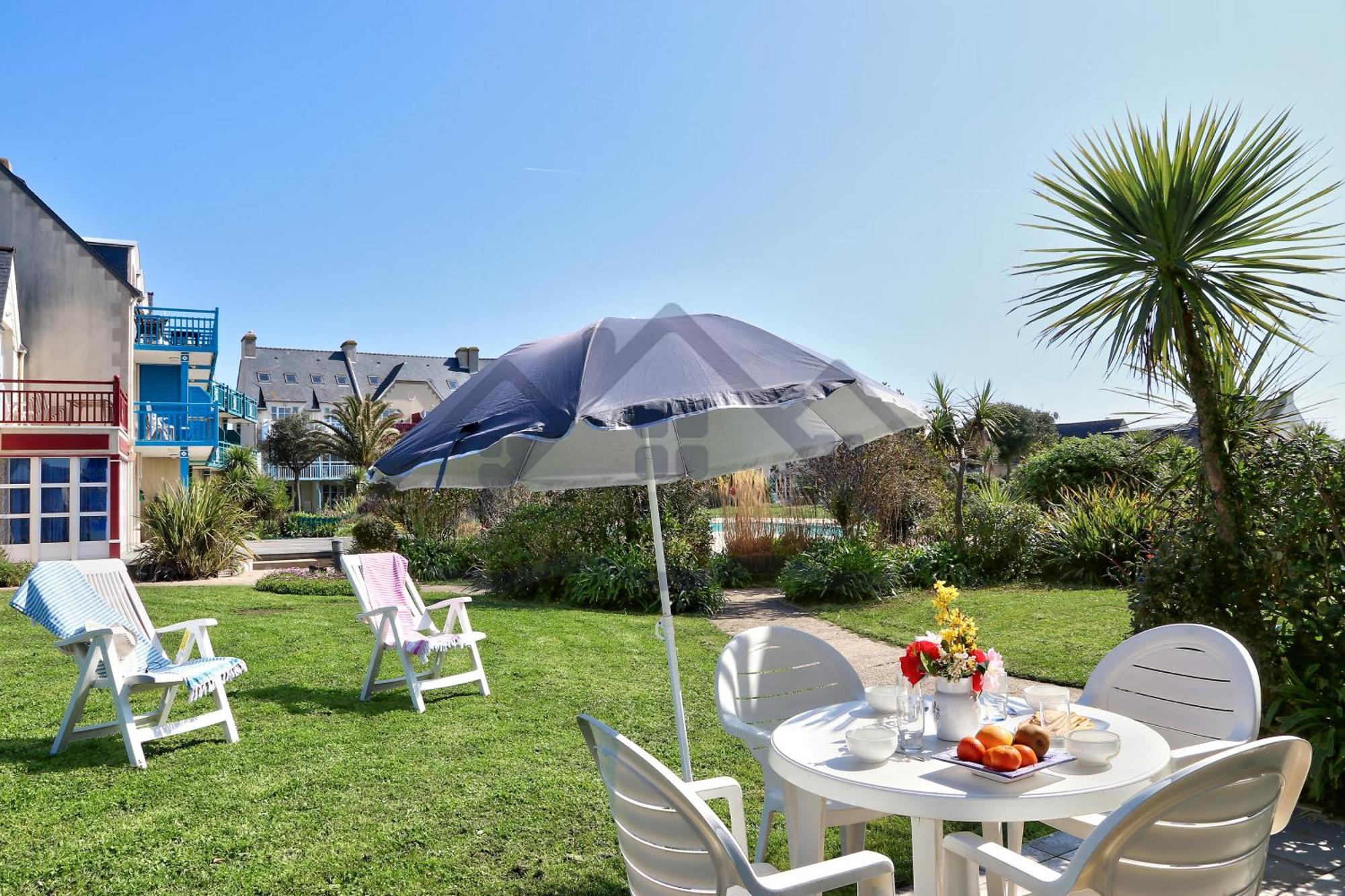 LocaLise - Maison G5 au Guilvinec - A 50m de la mer avec jardin et piscine - Tout à pied, plages, port, centre, commerces, marché - Wifi inclus - Animaux bienvenus - Linge de lit inclus Esterno foto
