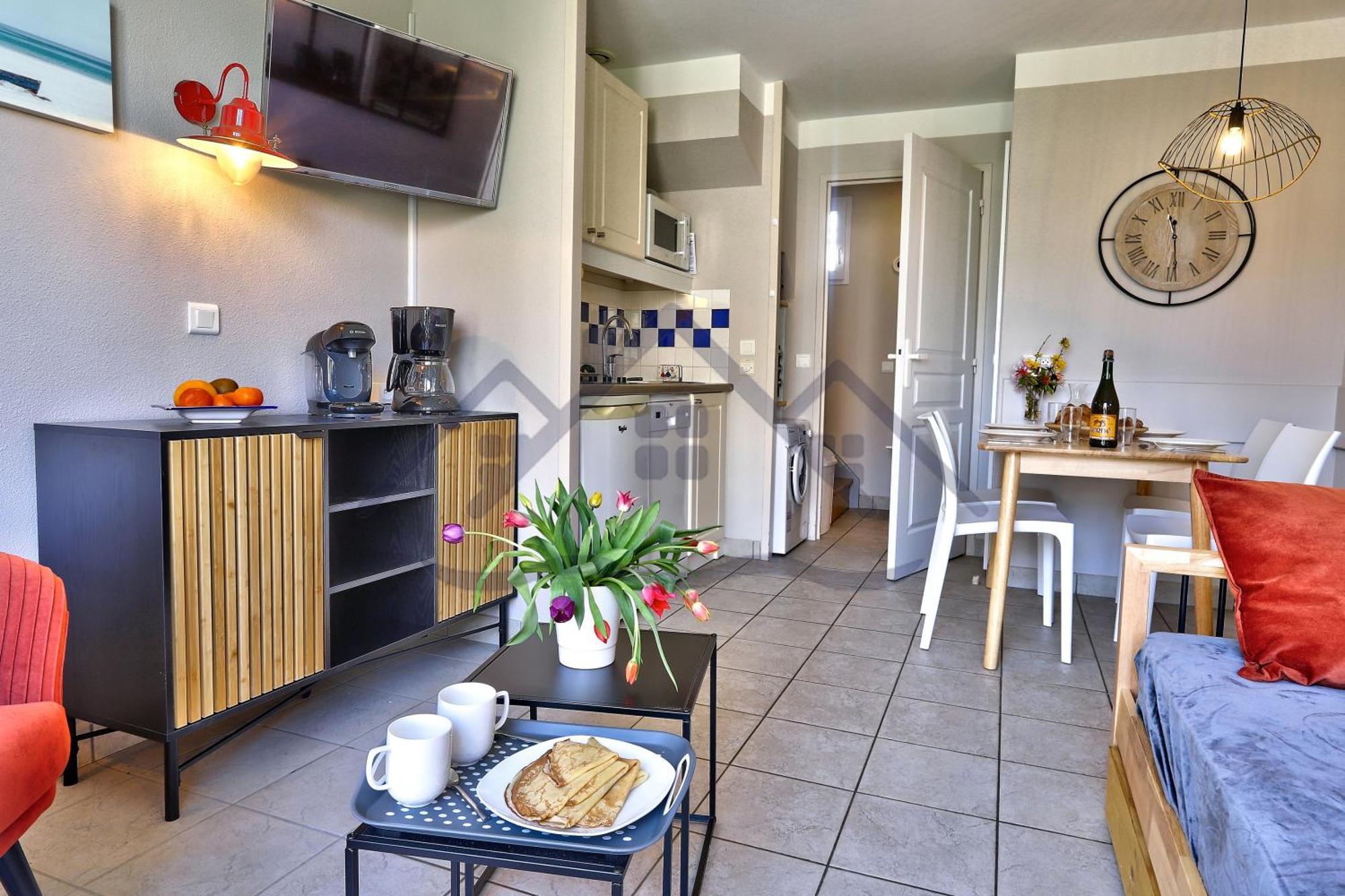 LocaLise - Maison G5 au Guilvinec - A 50m de la mer avec jardin et piscine - Tout à pied, plages, port, centre, commerces, marché - Wifi inclus - Animaux bienvenus - Linge de lit inclus Esterno foto